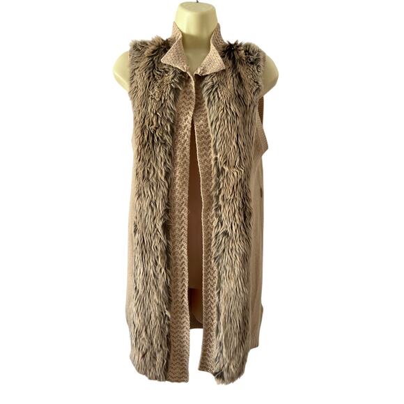 H&M Beige Knit Sweater Vest Faux Fur Trim Open Front Size XS Missing Belt - Picture 2 of 10